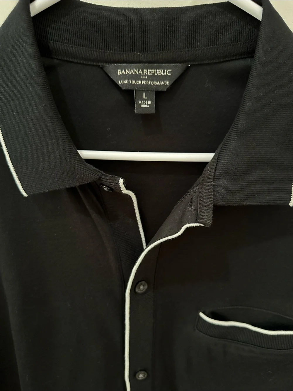 Banana Republic Men’s Luxe Touch Performance Black Short-Sleeve Button-Up Polo